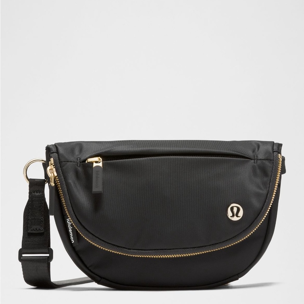 Lululemon All Night Festival Bag Micro 2L Black & Gold NWT